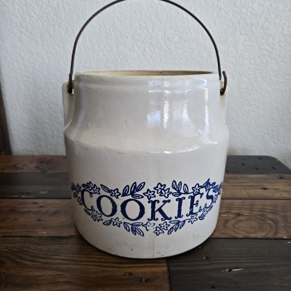 Vintage Style Cookie Jar with Blue Floral Design